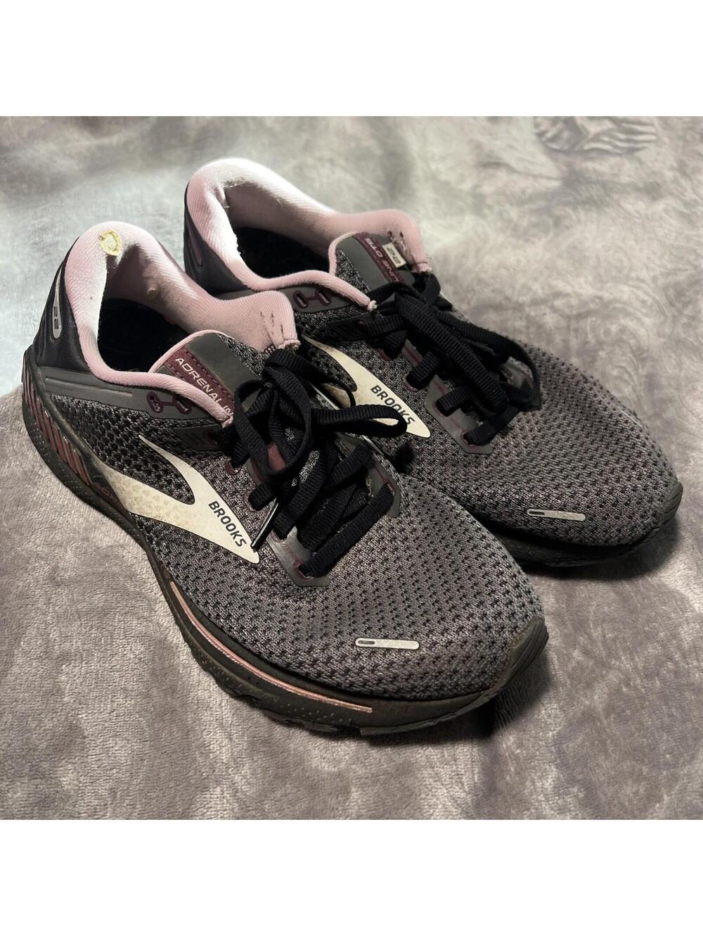 Brooks Adrenaline GTS 22 Black/Pink Running Shoes 1203531B015  Women's Size 10D